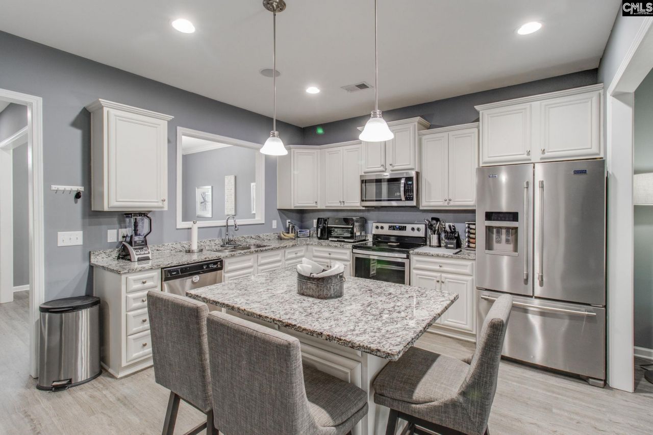 220 Cassique Drive Photo 9