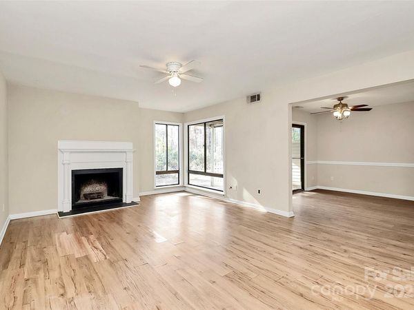 8022 Princess Ann Drive, Charlotte, NC 28212