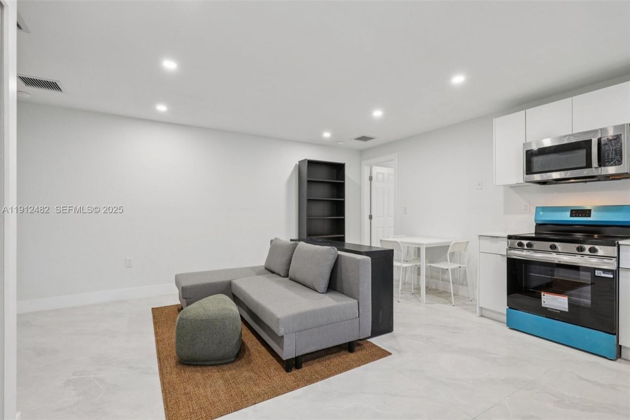 17003 SW 107th Pl, Unit 2, Miami, FL 33157 Photo