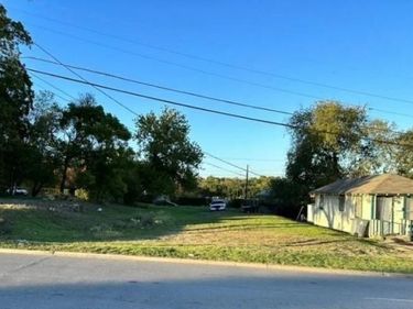 4805 Military Parkway, Dallas, TX 75223