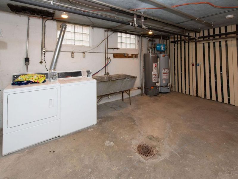 1114 Egan Court, Cincinnati, OH 45229 Photo 17