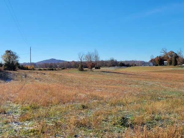 414 W Cole Rd W, Doyle, TN 38559