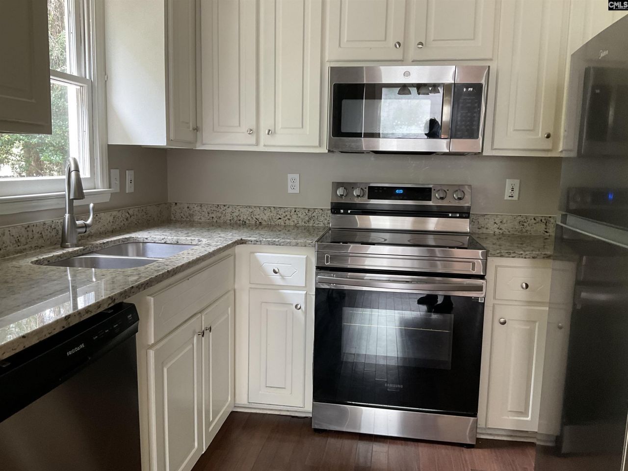 340 Avery Place Drive Photo 11