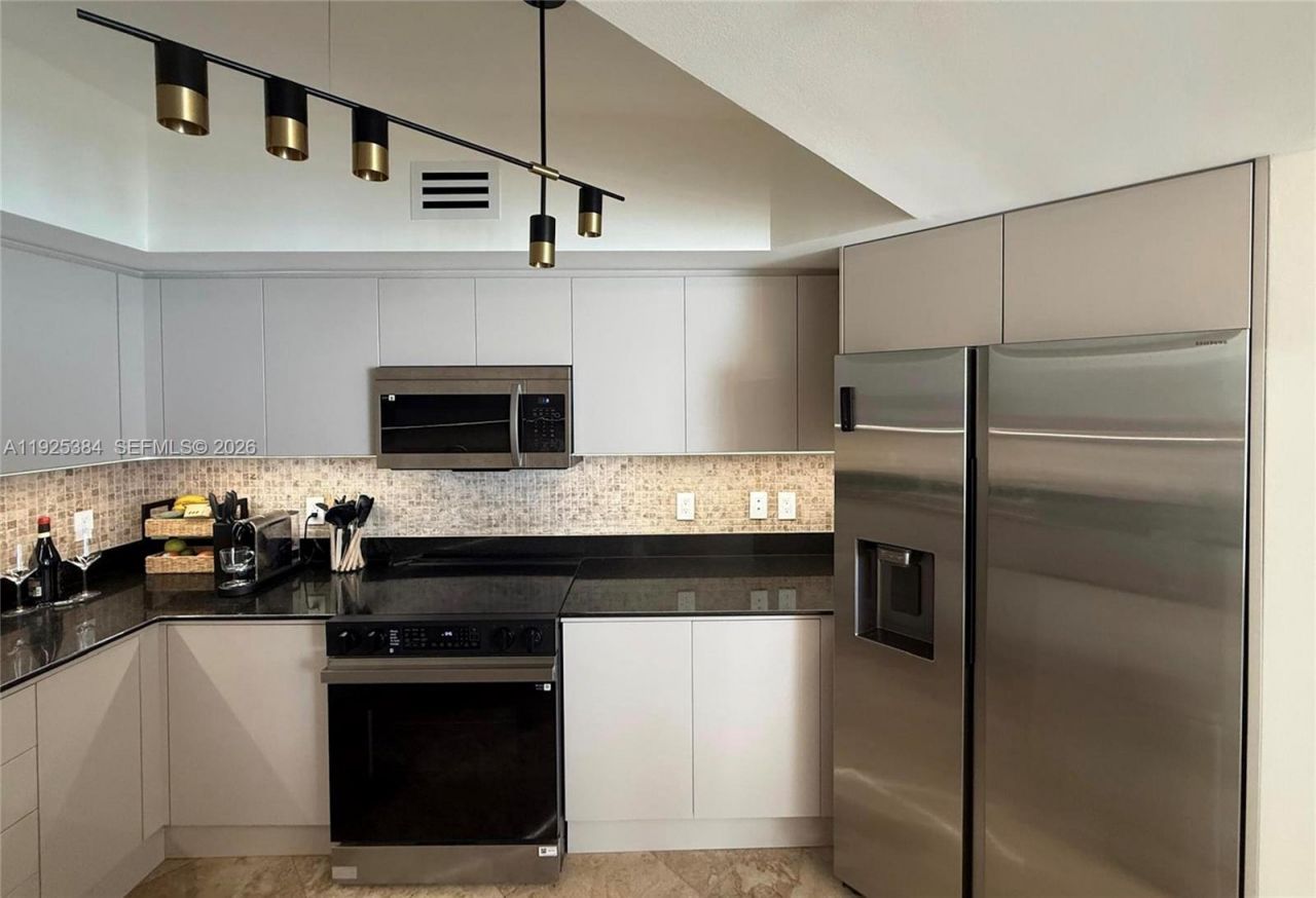 16699 Collins Ave, Unit 2701, Sunny Isles Beach, FL 33160 Photo