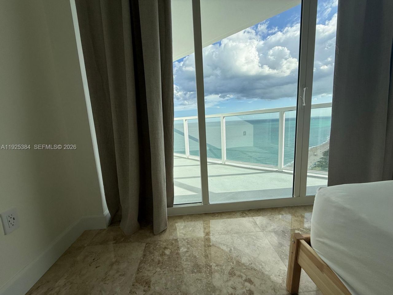 16699 Collins Ave, Unit 2701, Sunny Isles Beach, FL 33160 Photo