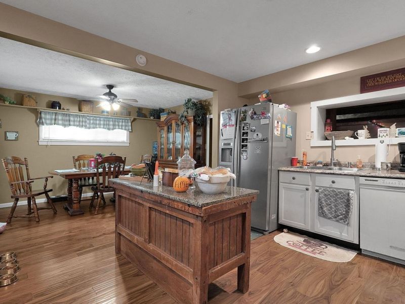 1576 Miami Trace Road SE, Washington Court House, OH 43160 Photo 16