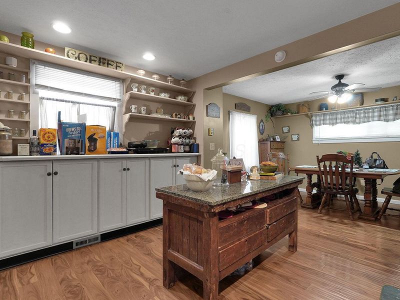 1576 Miami Trace Road SE, Washington Court House, OH 43160 Photo 18