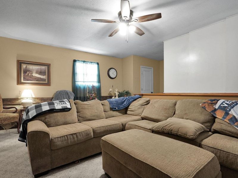 1576 Miami Trace Road SE, Washington Court House, OH 43160 Photo 23