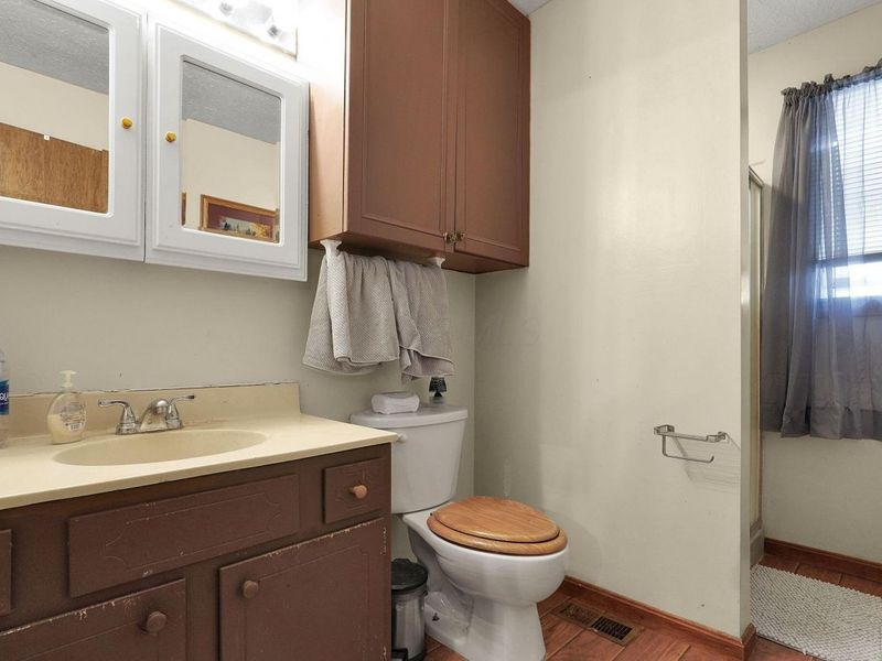 1576 Miami Trace Road SE, Washington Court House, OH 43160 Photo 29