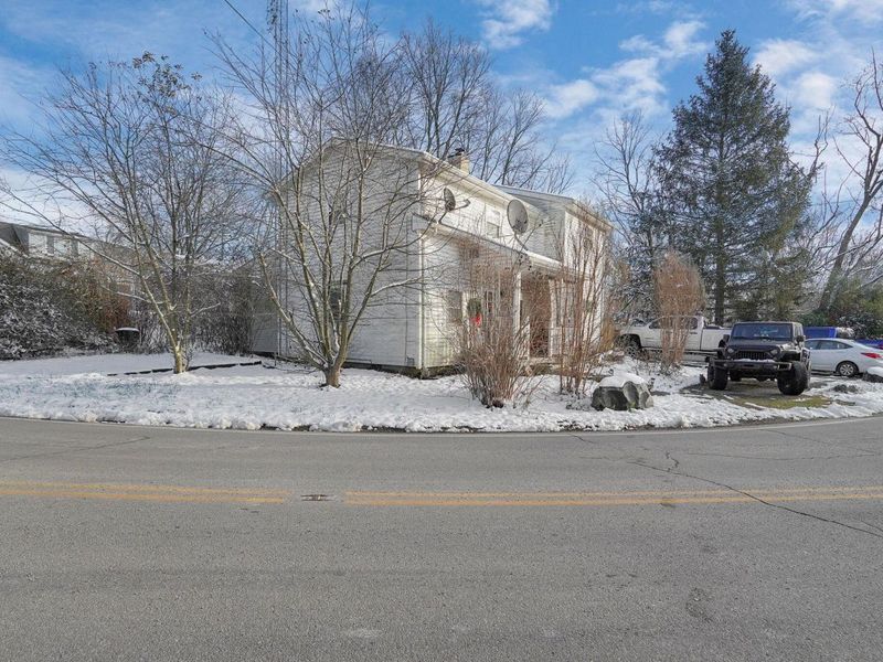 1576 Miami Trace Road SE, Washington Court House, OH 43160 Photo 4