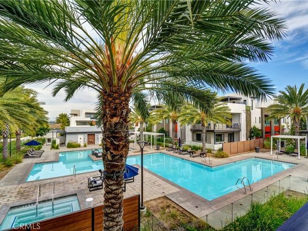 413 Transport, Tustin, CA 92782