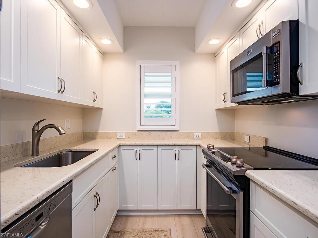 218 Banyan Blvd, Unit 218, Naples, FL 34102 Photo