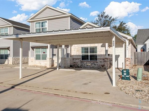 402 Spring Street, McGregor, TX 76657