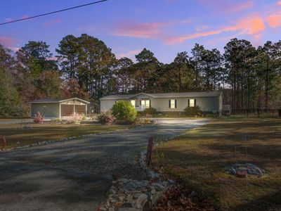 448 Pauline Drive, Bonneau, SC 29431