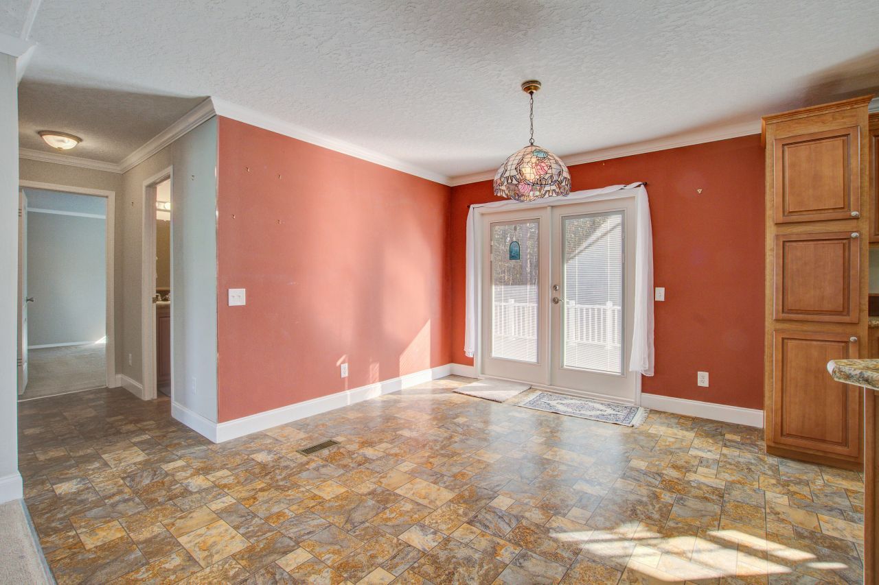 448 Pauline Drive Photo 12