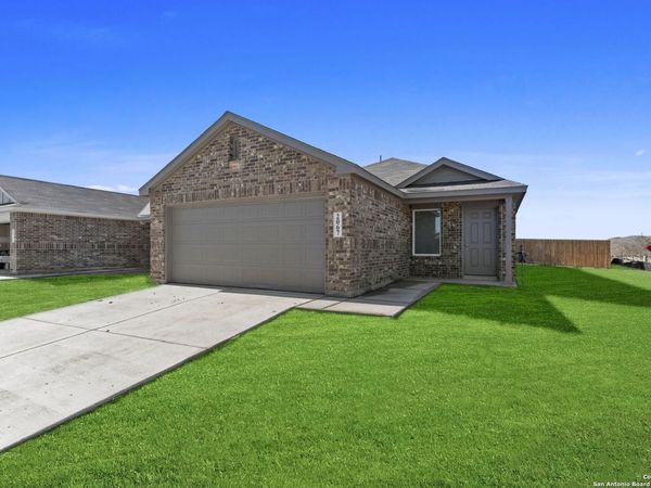 2067 Powell Pl, Converse, TX 78109