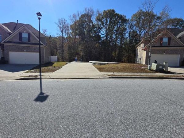 7681 Bowhead Court, Fairburn, GA 30213