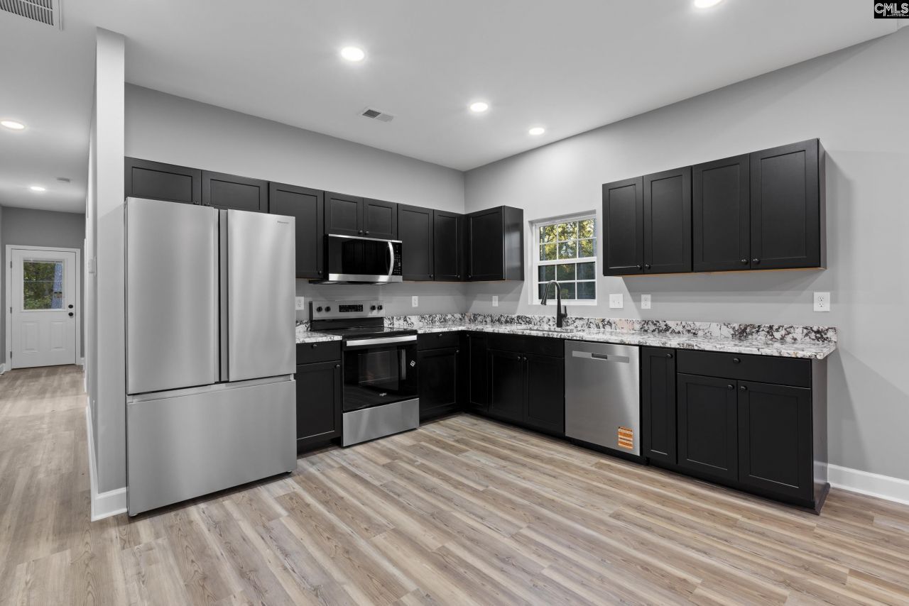 9525 Commonwealth Boulevard Photo 7