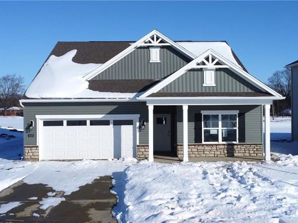 2210 Hackberry Street, Springfield, OH 45505