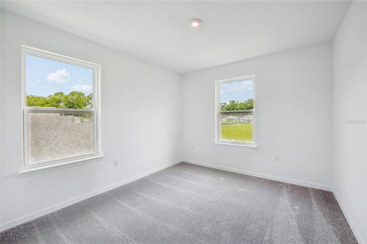 12910 Trovita Drive, Grand Island, FL 32735 Photo