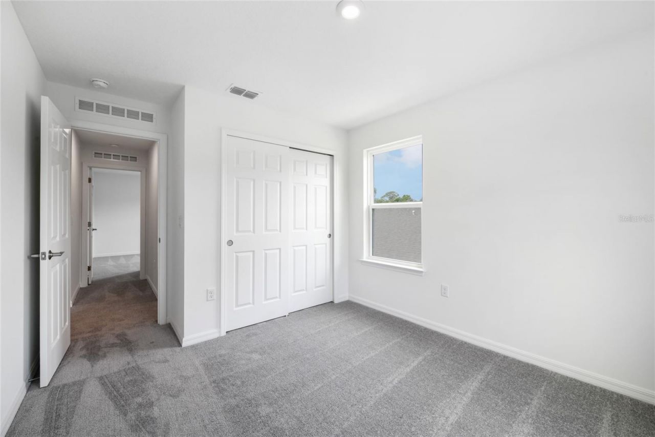 12910 Trovita Drive, Grand Island, FL 32735 Photo