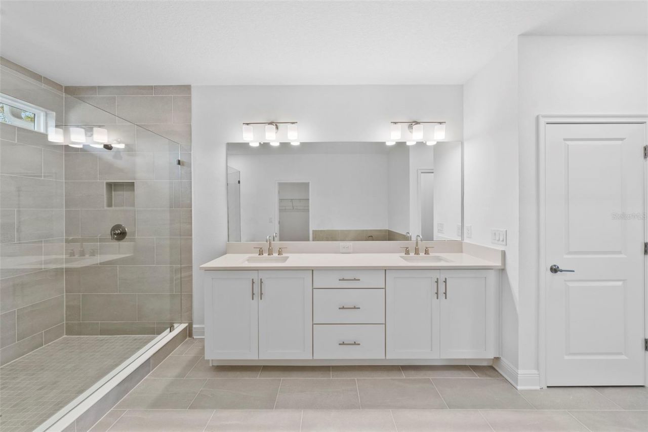 6216 29th Street N, Saint Petersburg, FL 33702 Photo