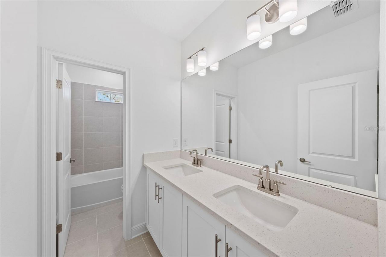 6216 29th Street N, Saint Petersburg, FL 33702 Photo