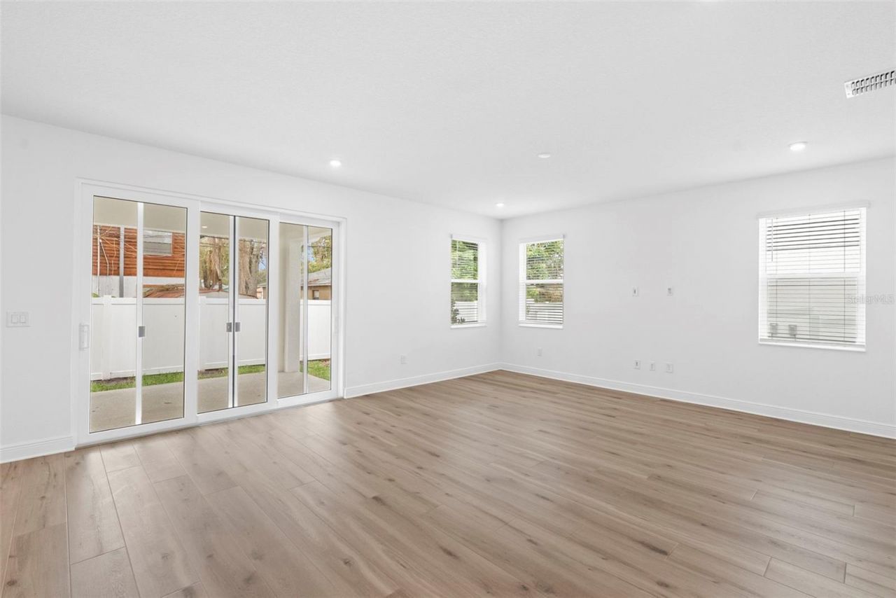 6216 29th Street N, Saint Petersburg, FL 33702 Photo