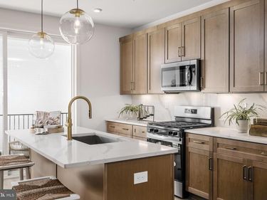 4751 SULLY POINT LANE, CHANTILLY, VA 20151