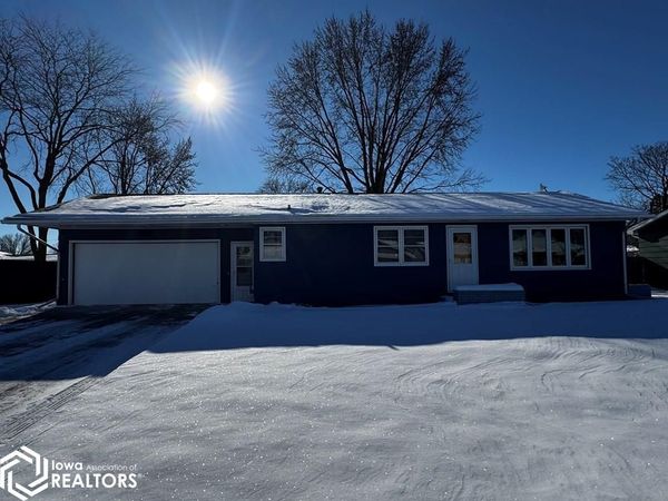 708 Laura Lane, Webster City, IA 50595