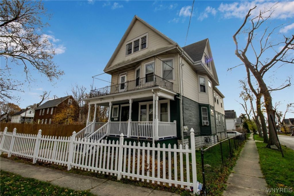 301 E North Street, Buffalo, NY 14204 Main Photo