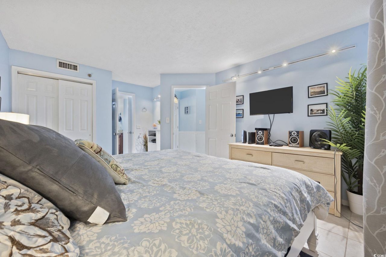 5523 N Ocean Blvd. Photo 15