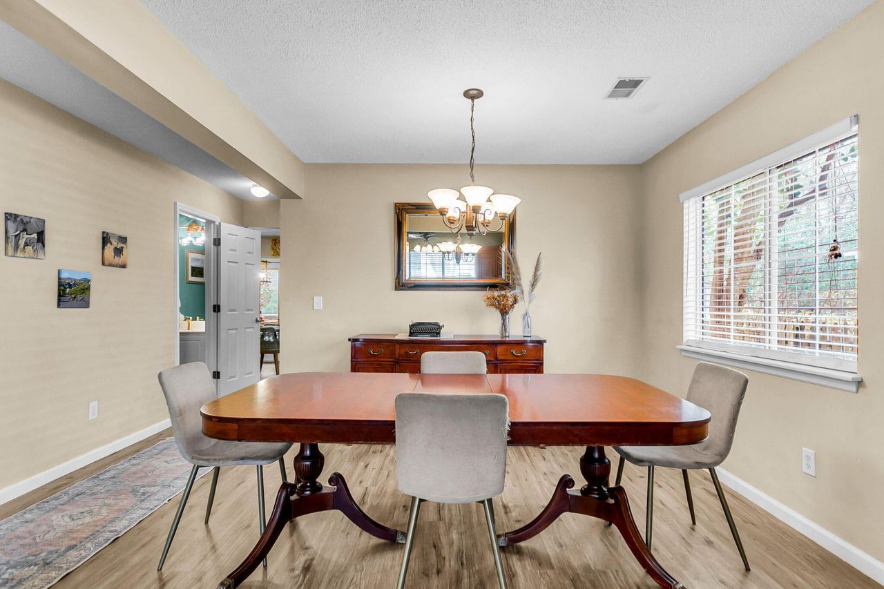 12 Creek Bend Drive Photo 16