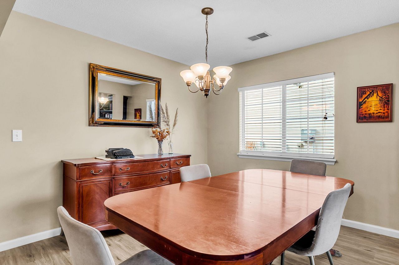 12 Creek Bend Drive Photo 17