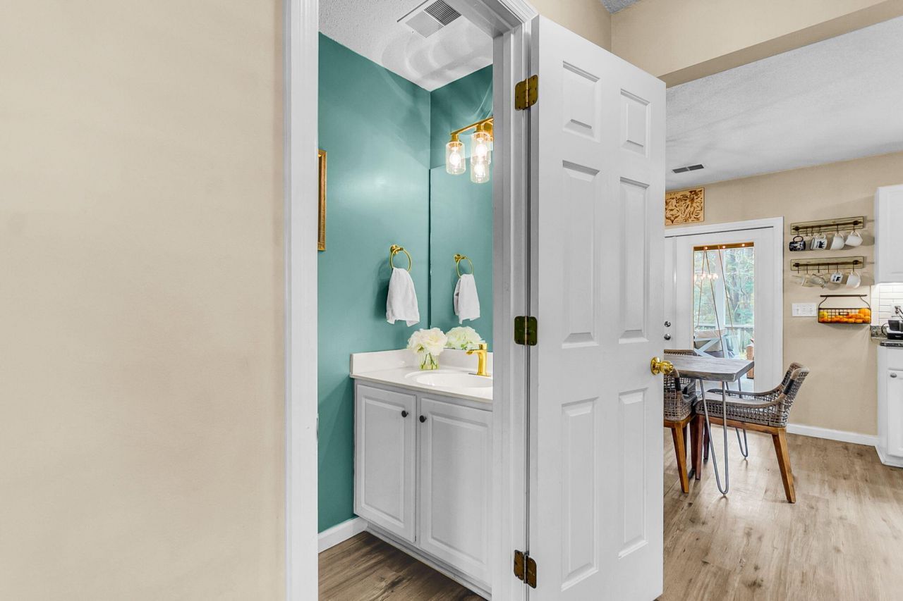 12 Creek Bend Drive Photo 19