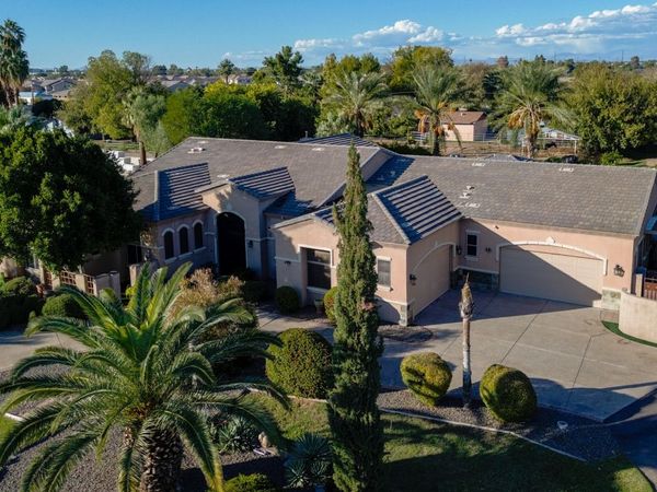 5627 N 83RD Lane, Glendale, AZ 85303