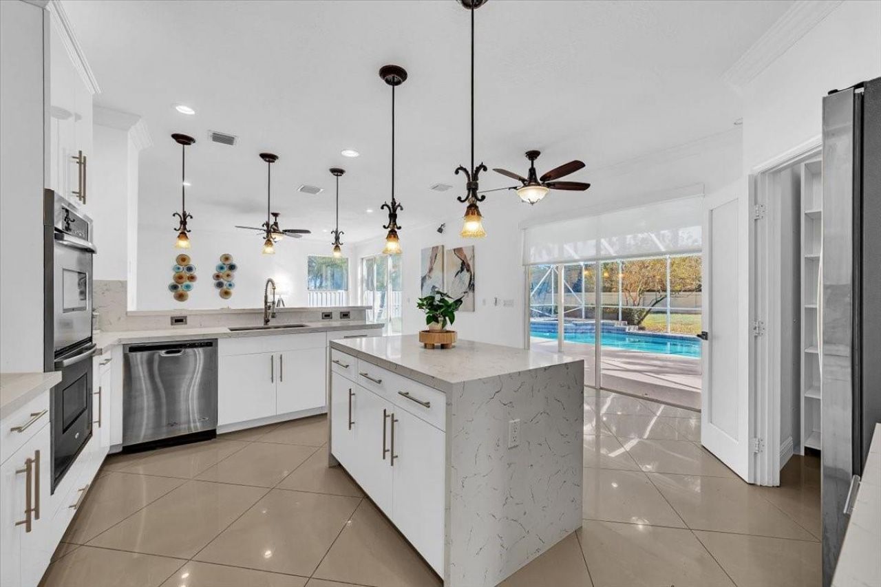 13702 NW 10th Ct, Pembroke Pines, FL 33028 Photo