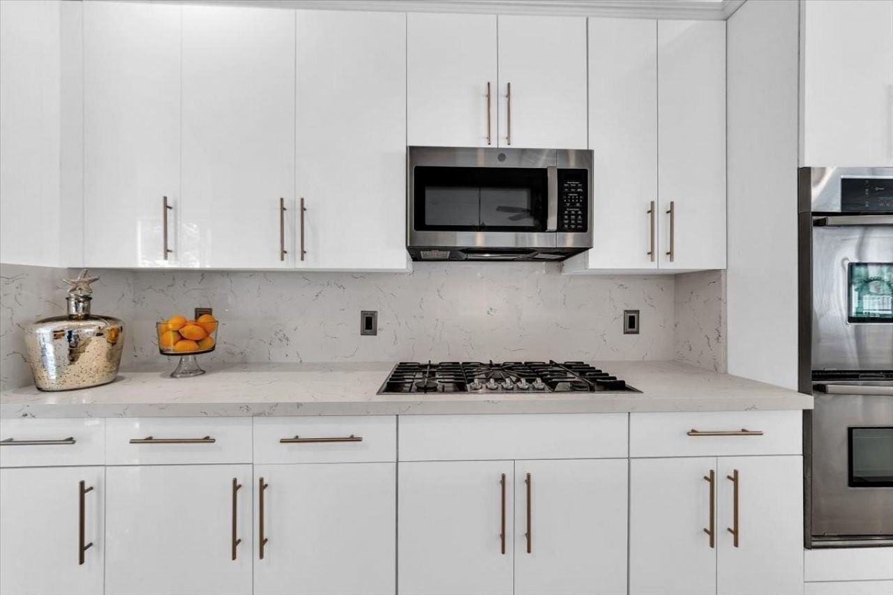 13702 NW 10th Ct, Pembroke Pines, FL 33028 Photo