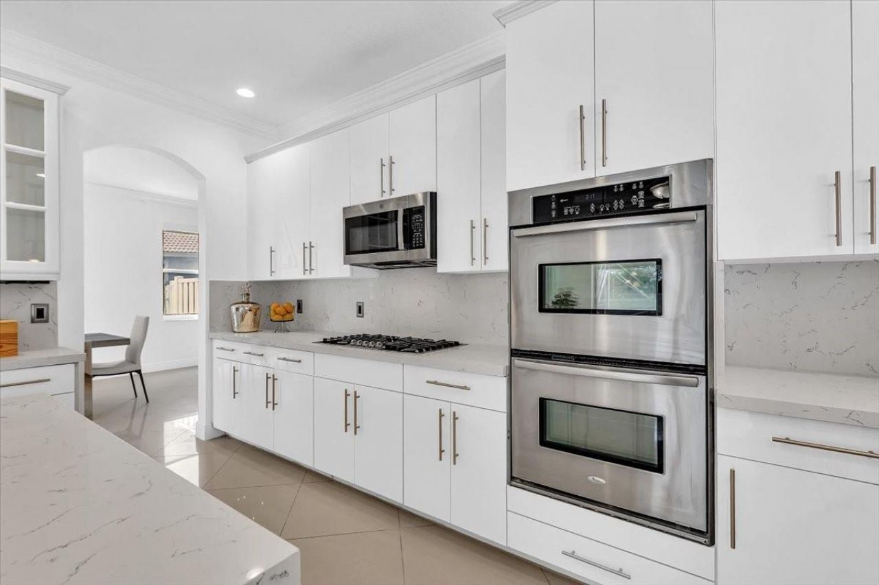 13702 NW 10th Ct, Pembroke Pines, FL 33028 Photo