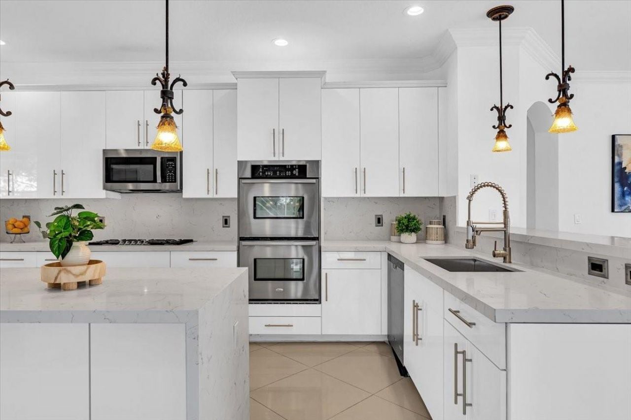 13702 NW 10th Ct, Pembroke Pines, FL 33028 Photo