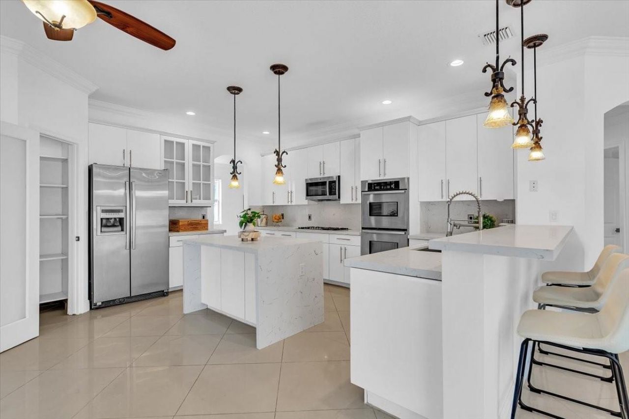 13702 NW 10th Ct, Pembroke Pines, FL 33028 Photo