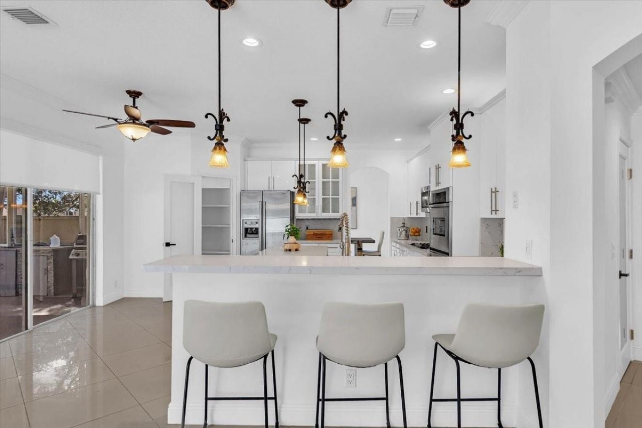 13702 NW 10th Ct, Pembroke Pines, FL 33028 Photo