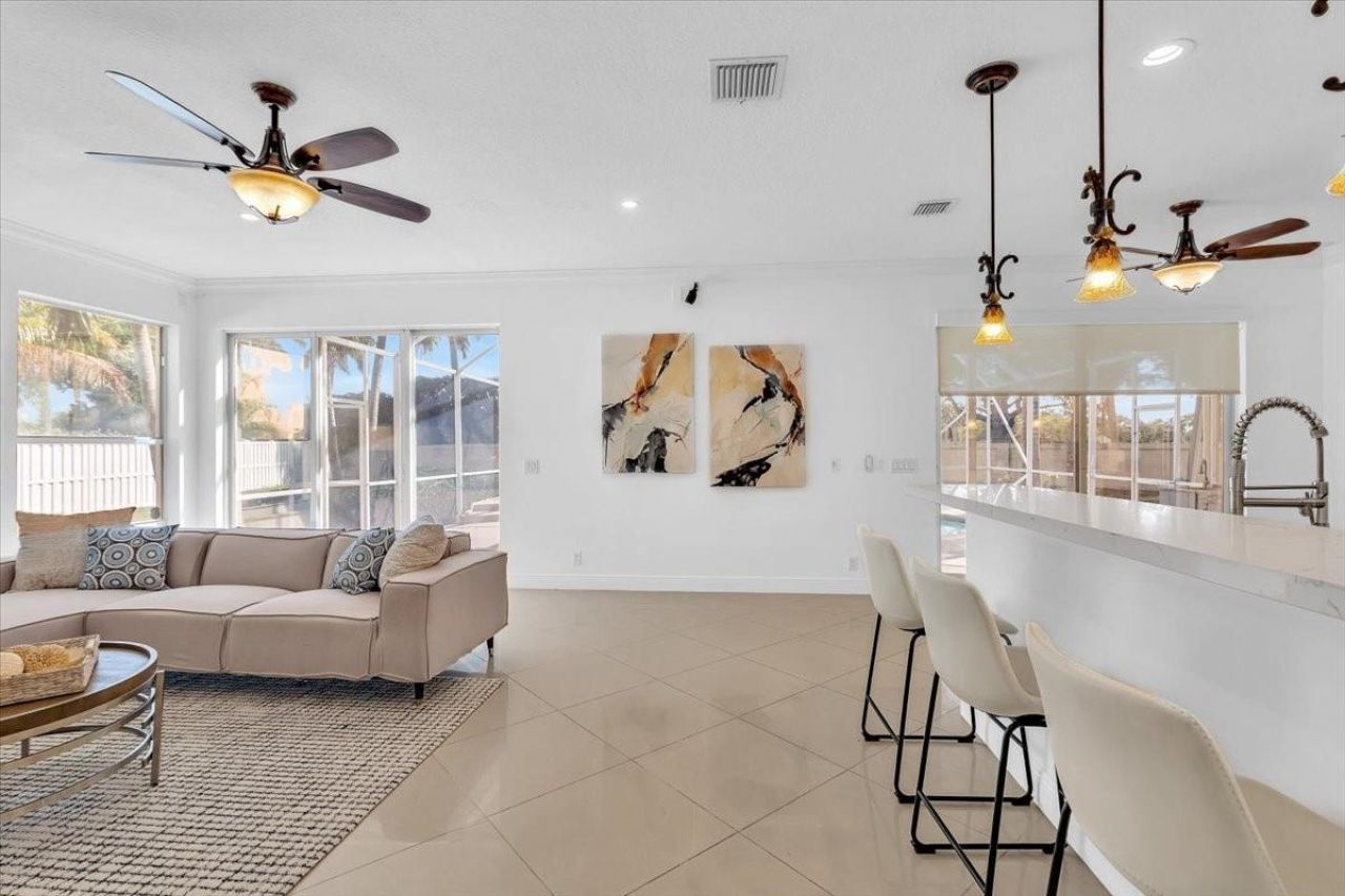 13702 NW 10th Ct, Pembroke Pines, FL 33028 Photo