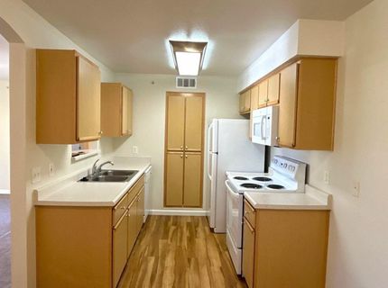 6850 Sharlands Avenue, Unit AB2170, Reno, NV 89523 Photo