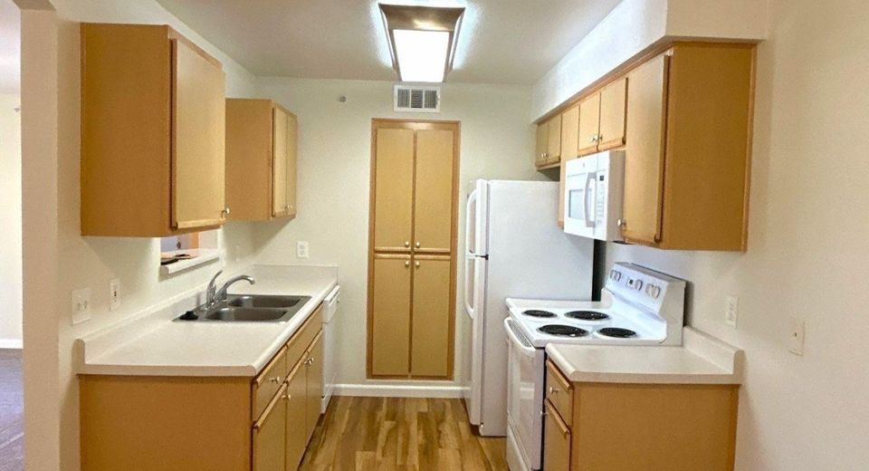 6850 Sharlands Avenue, Unit AB2170, Reno, NV 89523 Photo