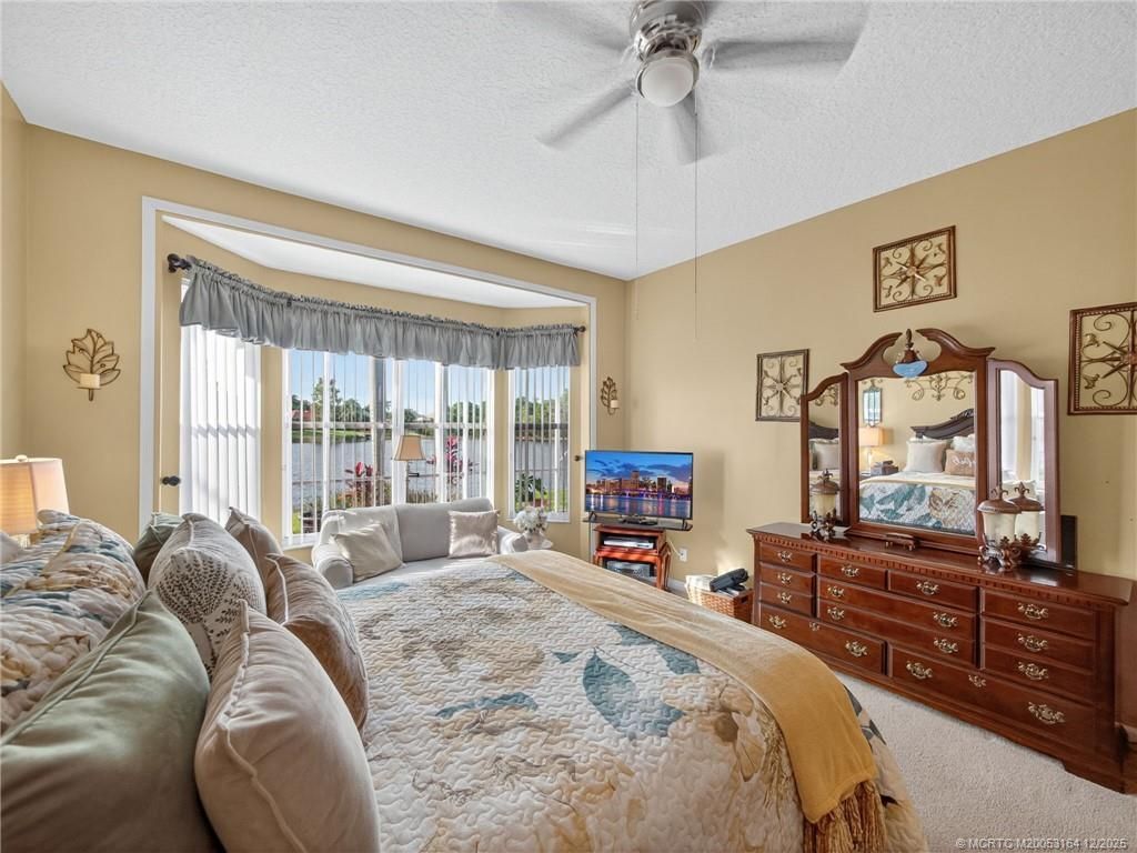 618 SW Lake Charles Circle, Port Saint Lucie, FL 34986 Photo