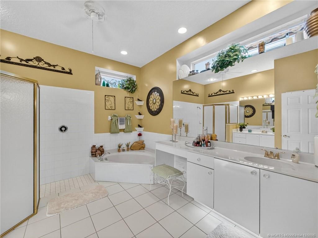 618 SW Lake Charles Circle, Port Saint Lucie, FL 34986 Photo