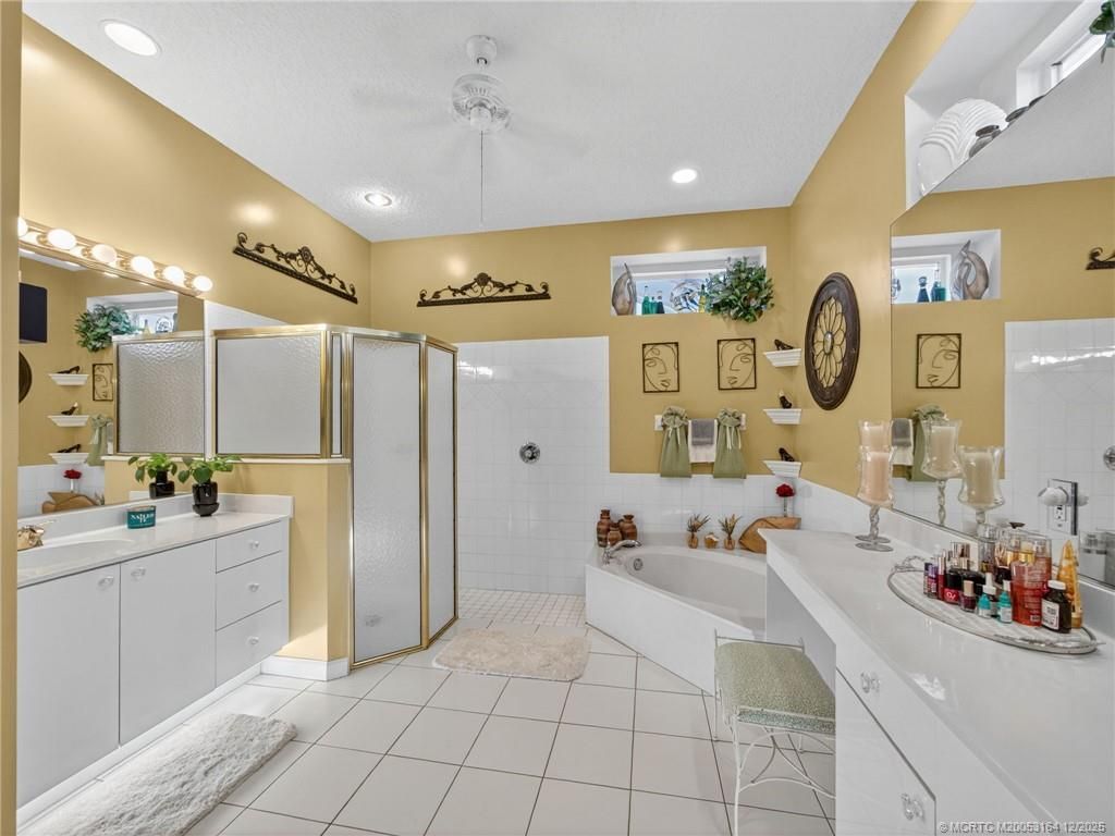 618 SW Lake Charles Circle, Port Saint Lucie, FL 34986 Photo