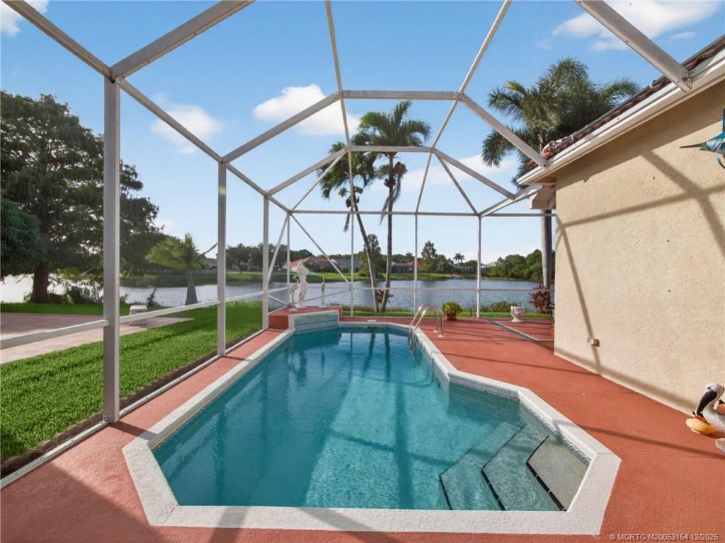 618 SW Lake Charles Circle, Port Saint Lucie, FL 34986 Photo