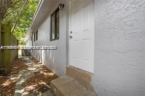 303 NW 7th St, Unit 1-2, Hallandale Beach, FL 33009 Photo